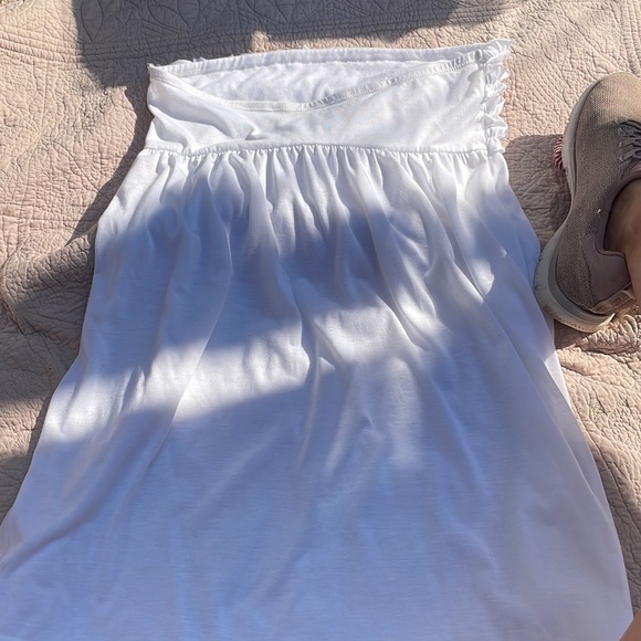 Simple and timeless white cover up.. sorry for the glare - Picture 2 of 3